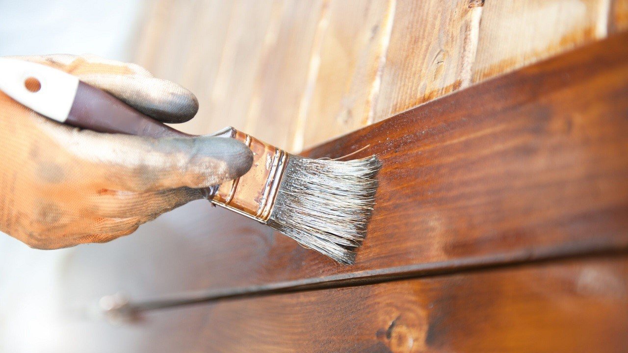 How to Choose between Polyurethane, Polycrylic, and other Resins?