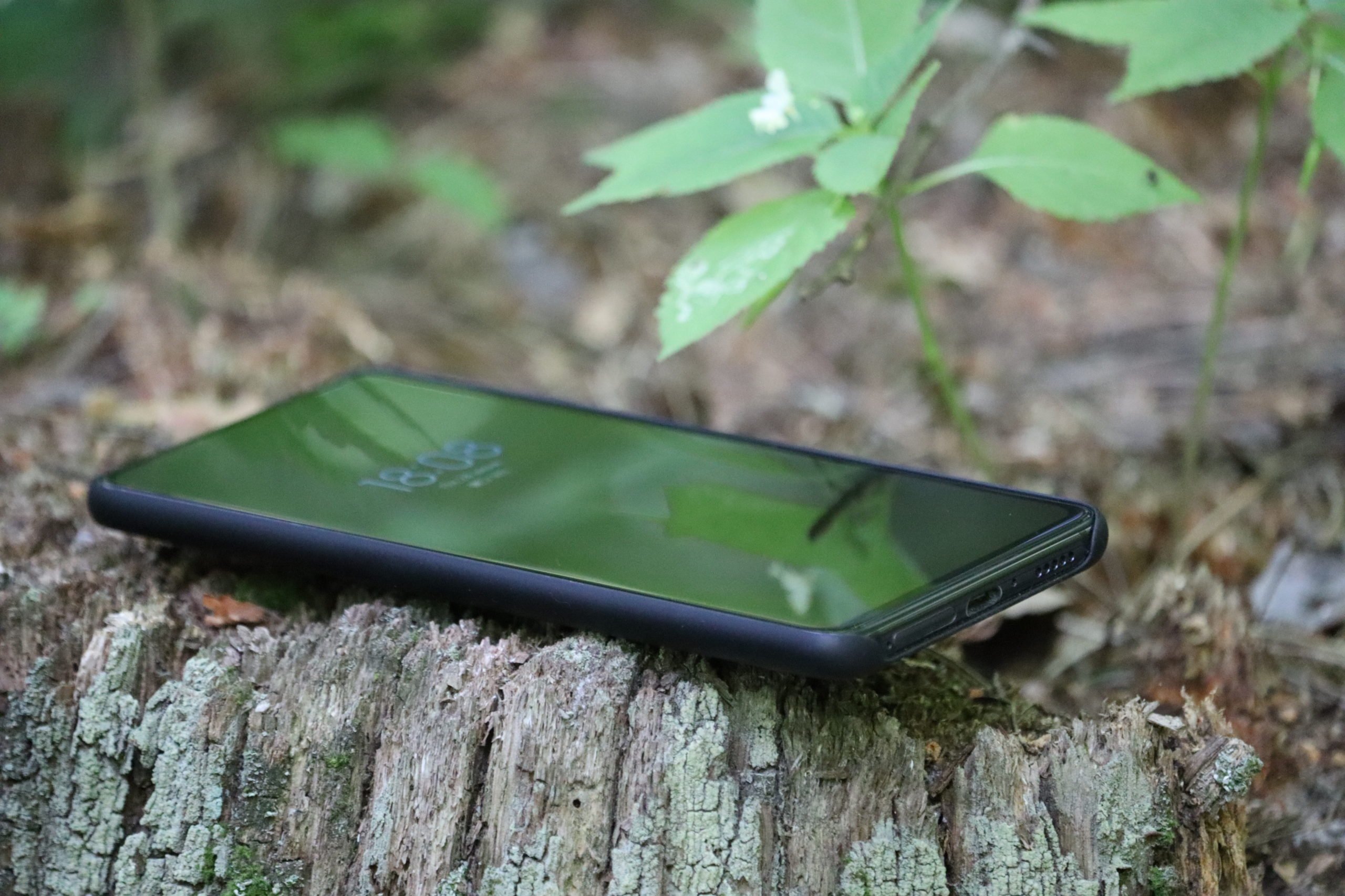 Unlocking the Benefits of eSIM Phones