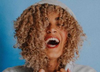 Best Kinky Curly Wig for Beginners: A Complete Guide